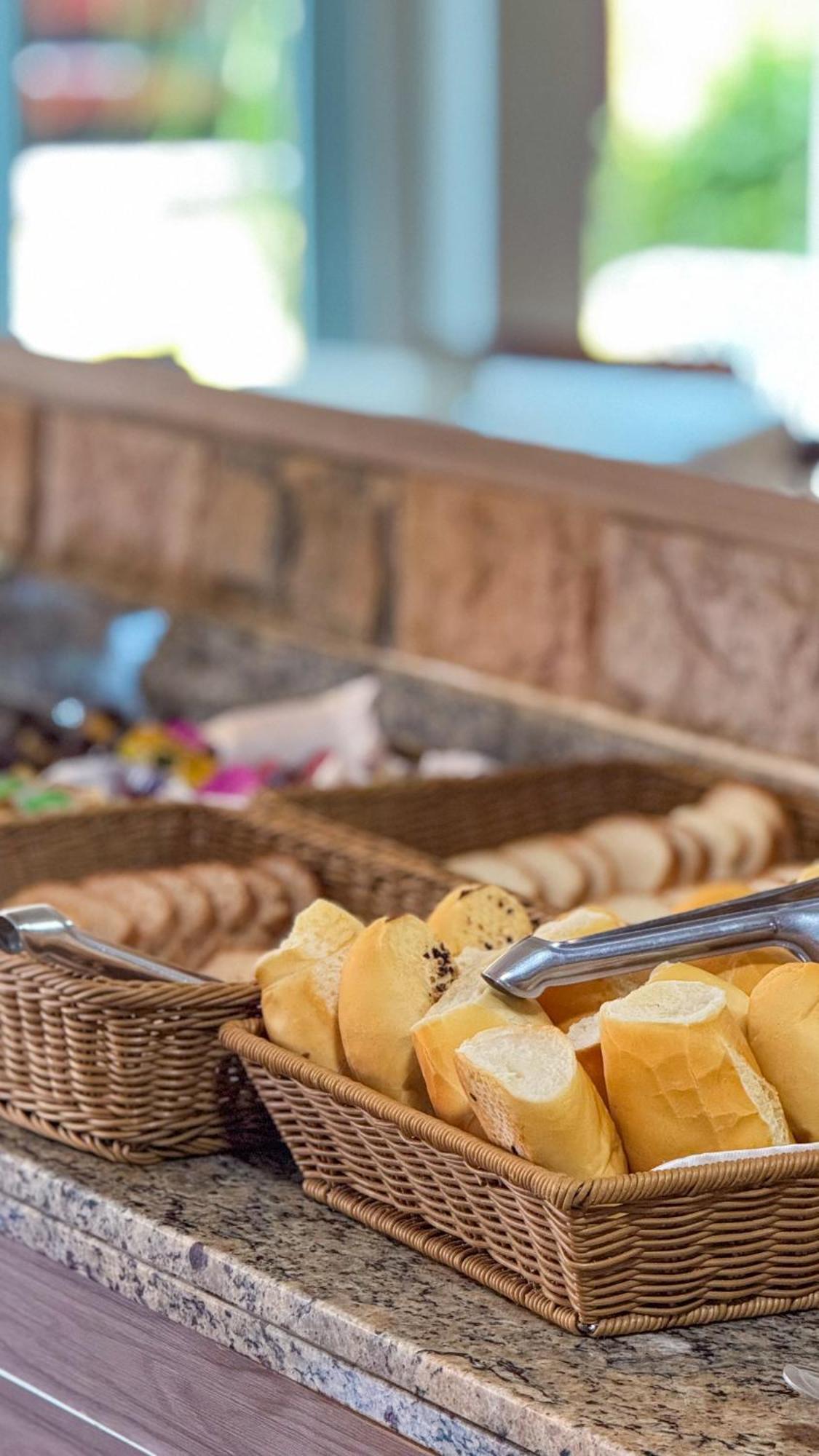 Yes Hotel Pousada Vila do Abraao Ngoại thất bức ảnh