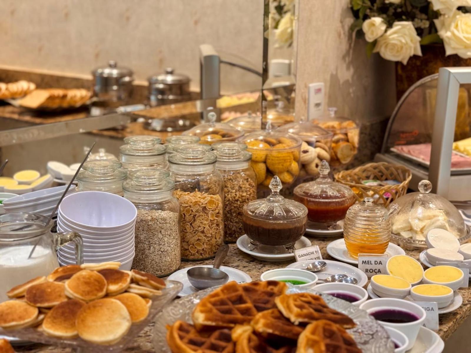 Yes Hotel Pousada Vila do Abraao Ngoại thất bức ảnh